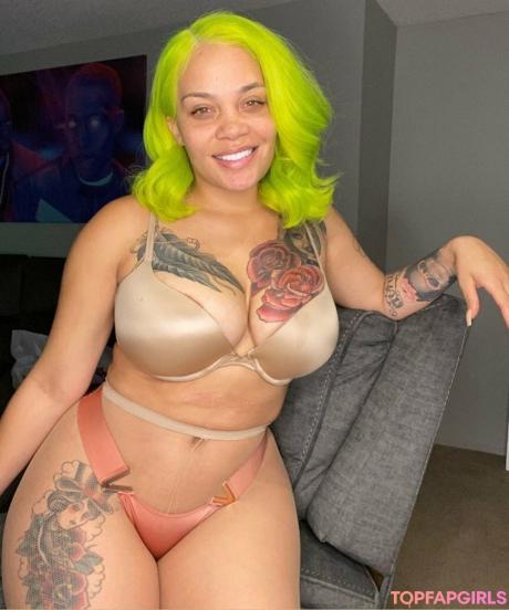 SaraGold nude leaked OnlyFans photo #31