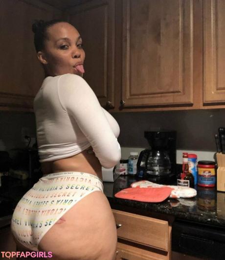 SaraGold nude leaked OnlyFans photo #69