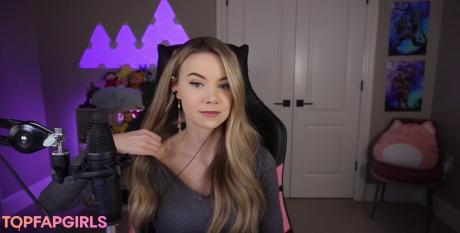 Dizzykitten nude leaked OnlyFans photo #9
