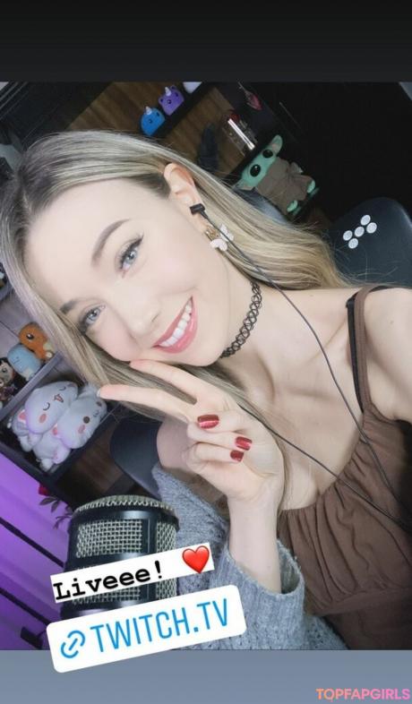 Dizzykitten nude leaked OnlyFans photo #161