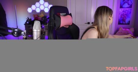 Dizzykitten nude leaked OnlyFans photo #179
