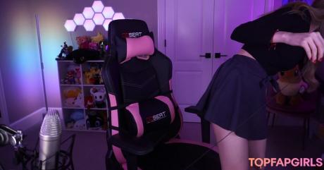 Dizzykitten nude leaked OnlyFans photo #257