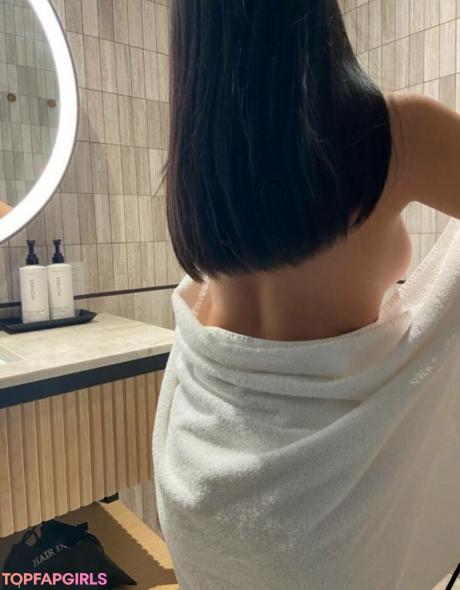 Joyy.mei nude leaked OnlyFans photo #12