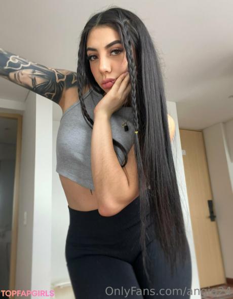 Angie nude leaked OnlyFans photo #17