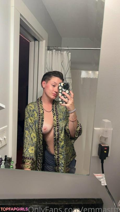 Emmasttt nude leaked OnlyFans photo #29