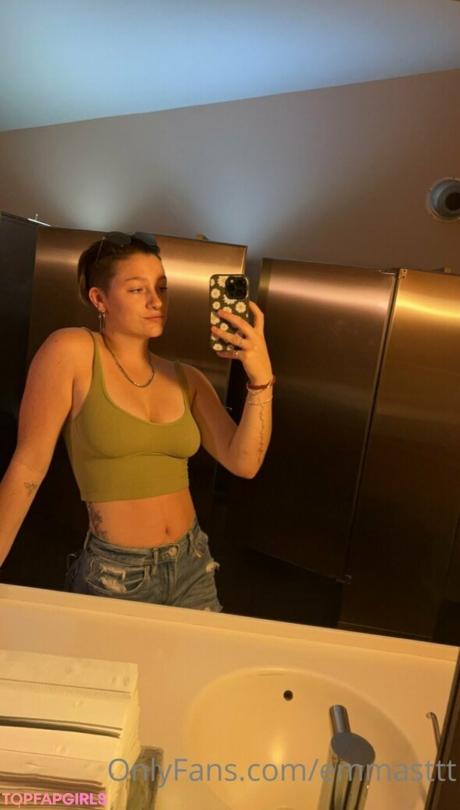 Emmasttt nude leaked OnlyFans photo #76