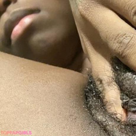 Quediaz nude leaked OnlyFans photo #46
