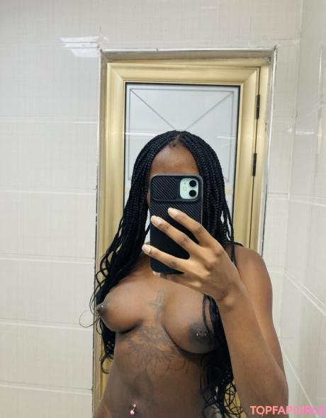 Queen_tahshaar nude leaked OnlyFans photo #15