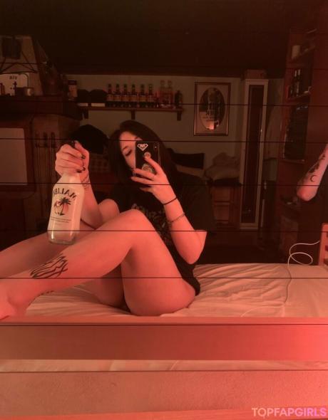Lararoxyrox nude leaked OnlyFans photo #36