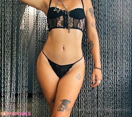 Meg nude leaked OnlyFans photo #10