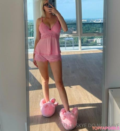 Girlfriendstellaskye nude leaked OnlyFans photo #18