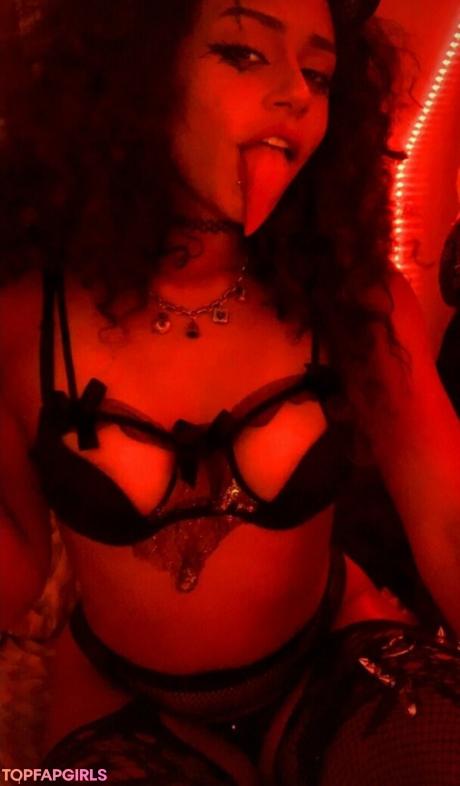 Hellazebra nude leaked OnlyFans photo #31