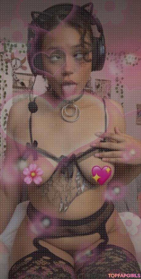 Hellazebra nude leaked OnlyFans photo #5