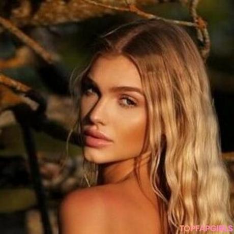 Rebecca nude leaked OnlyFans photo #7