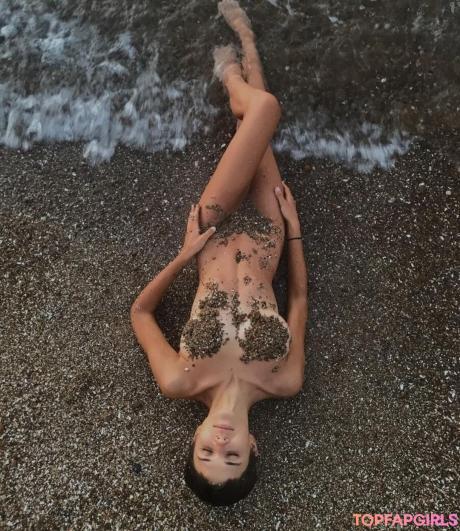 Tanechkamelon nude leaked OnlyFans photo #9