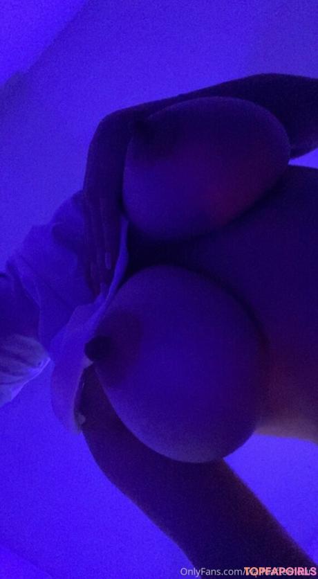 Azulaasky nude leaked OnlyFans photo #61
