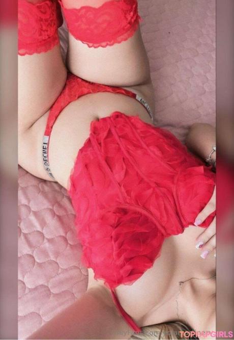 Yolamartinezv nude leaked OnlyFans photo #17