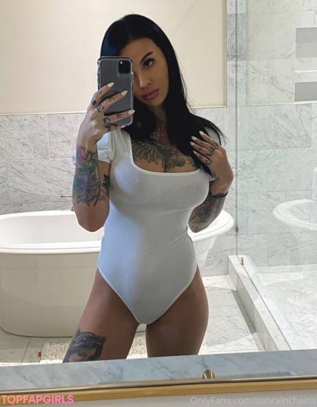 Zahrainchains nude leaked OnlyFans photo #35