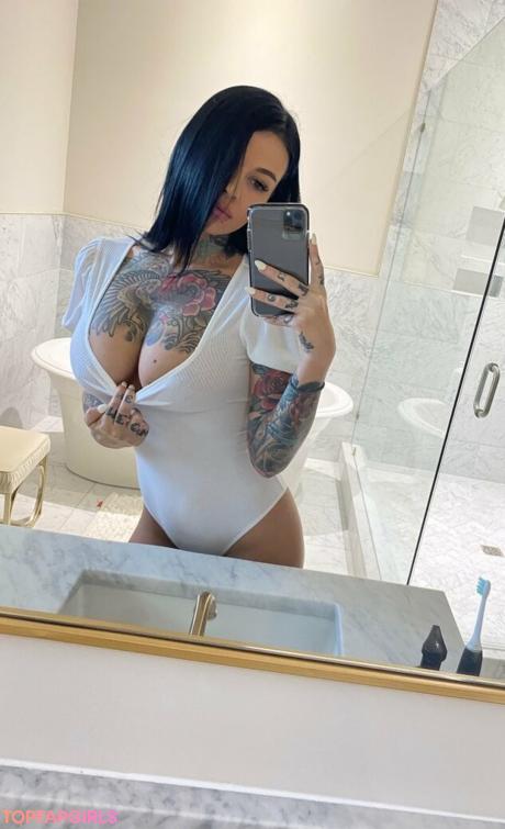 Zahrainchains nude leaked OnlyFans photo #62