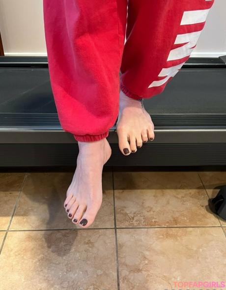 Footgoddessmacie nude leaked OnlyFans photo #37