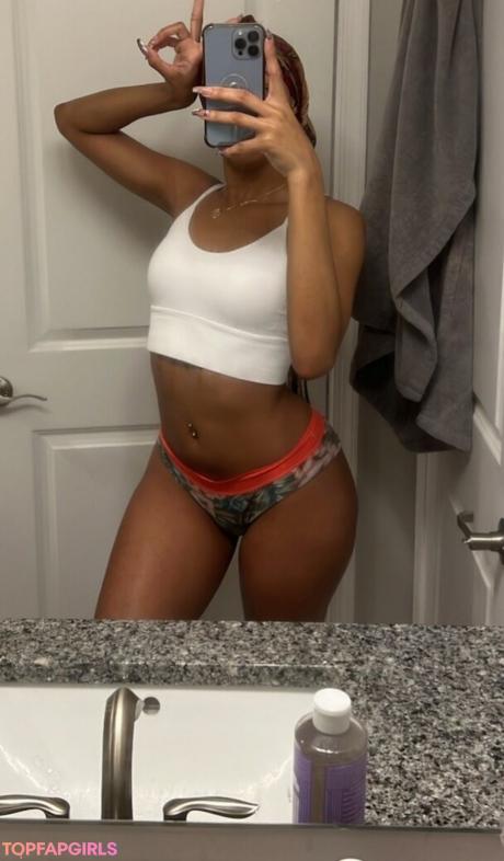 Alleyesondee nude leaked OnlyFans photo #7