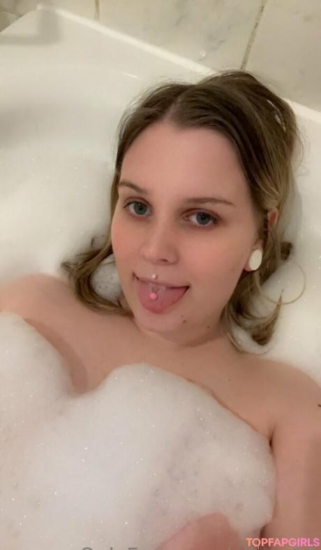 Alicee11 nude leaked OnlyFans photo #71