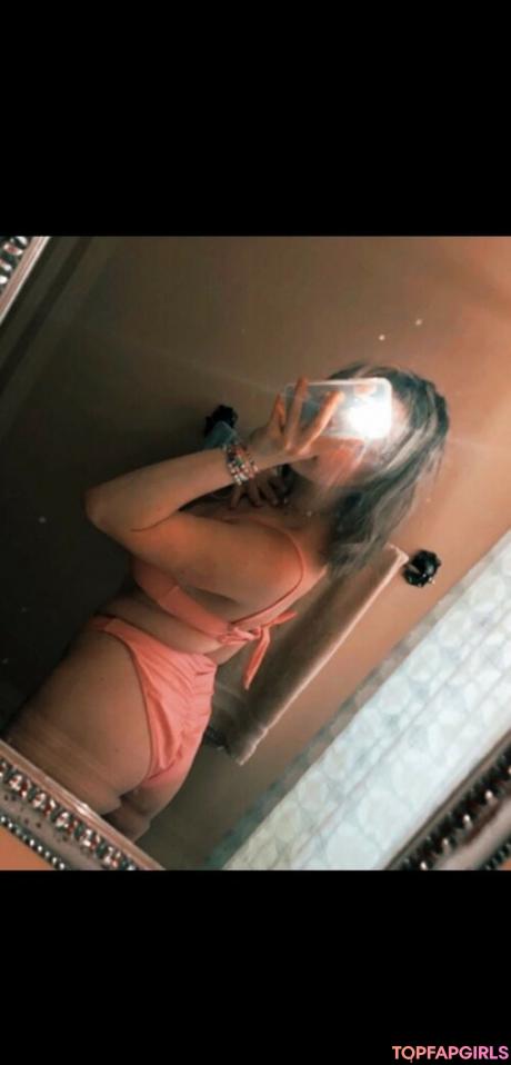 Baddiealexaaa nude leaked OnlyFans photo #29