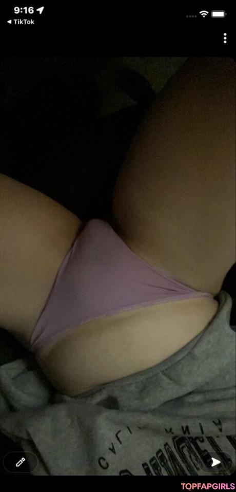 Baddiealexaaa nude leaked OnlyFans photo #4