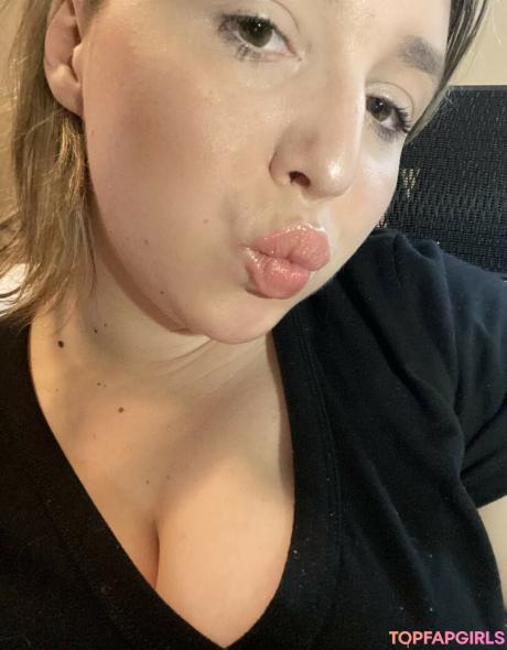 Baddiealexaaa nude leaked OnlyFans photo #55