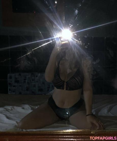 Thais nude leaked OnlyFans photo #7