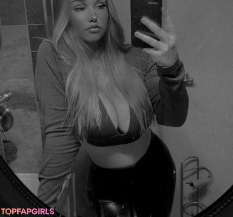 Hailey nude leaked OnlyFans photo #25