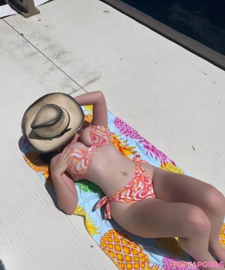 Hailey nude leaked OnlyFans photo #3