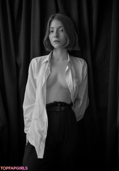 Sophia nude leaked OnlyFans photo #13