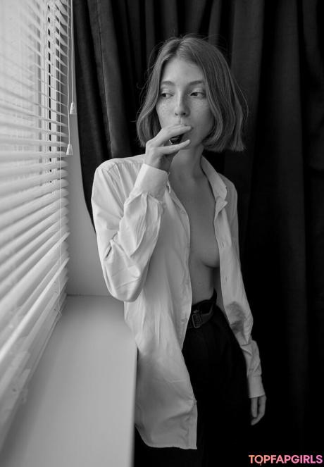 Sophia nude leaked OnlyFans photo #14