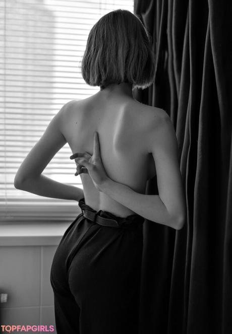 Sophia nude leaked OnlyFans photo #20