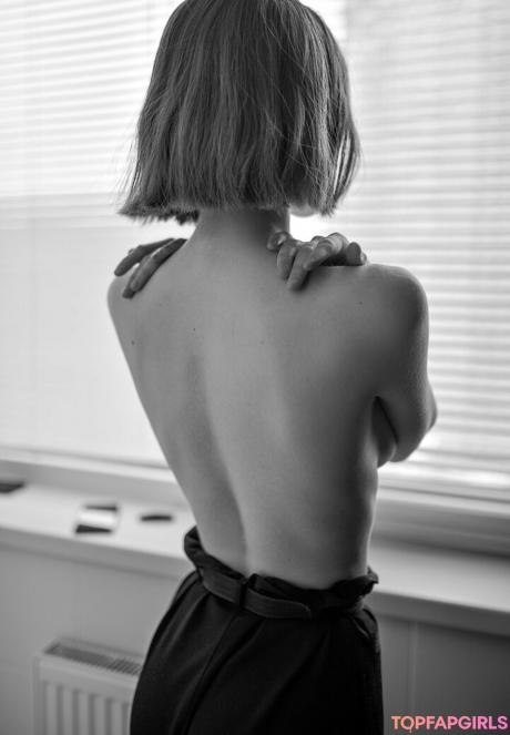 Sophia nude leaked OnlyFans photo #21