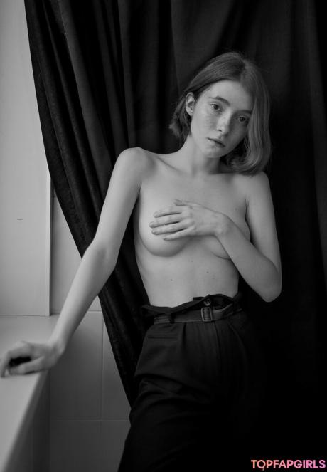 Sophia nude leaked OnlyFans photo #23