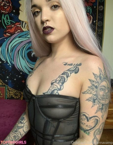 Vannavamp nude leaked OnlyFans photo #20