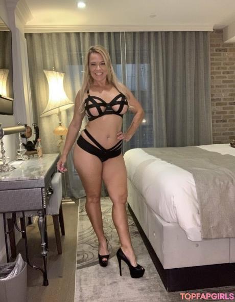 Savannahsteele nude leaked OnlyFans photo #47
