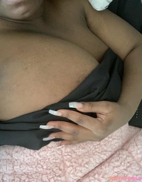 ThatChocoBxtch nude leaked OnlyFans photo #54