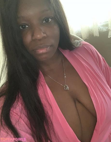 ThatChocoBxtch nude leaked OnlyFans photo #85
