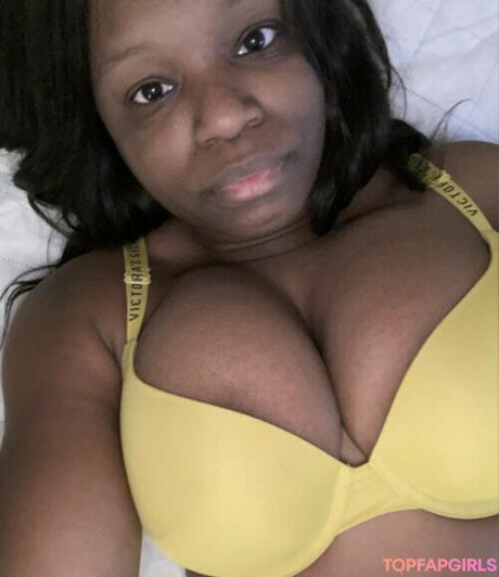 ThatChocoBxtch nude leaked OnlyFans photo #9