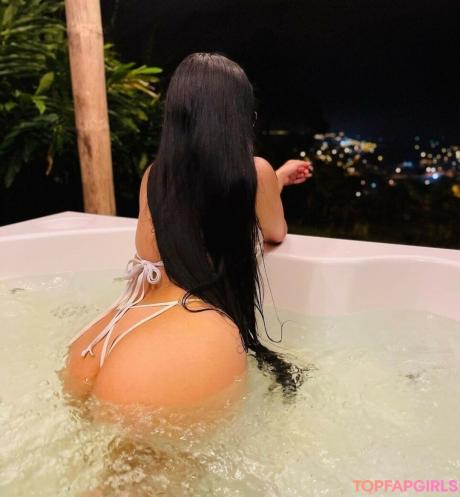 Blogkarenbelen nude leaked OnlyFans photo #4