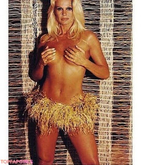 Monique nude leaked OnlyFans photo #17