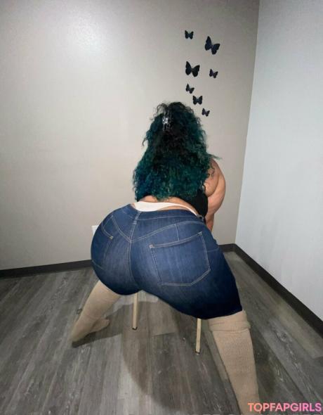 Sapphiiireee nude leaked OnlyFans photo #13