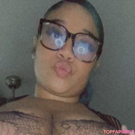 Sapphiiireee nude leaked OnlyFans photo #9