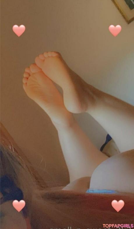 Smoll_n_sweet_2k2 nude leaked OnlyFans photo #57