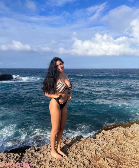 Tara nude leaked OnlyFans photo #5