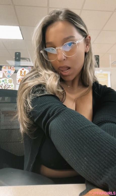 Mel nude leaked OnlyFans photo #1
