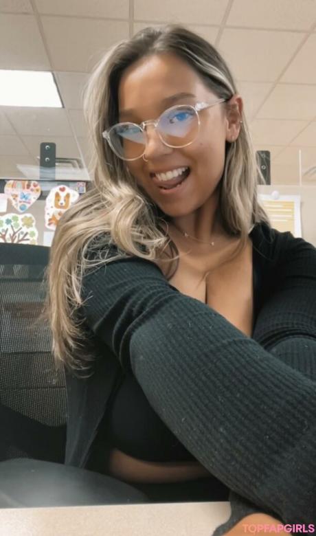 Mel nude leaked OnlyFans photo #13